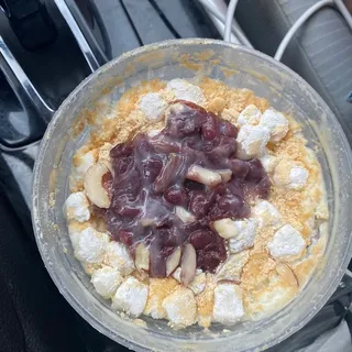 Red Bean & Injeolmi(mochi) Taiyaki