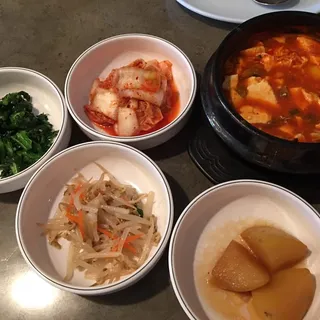 Clam Soft Tofu Soup