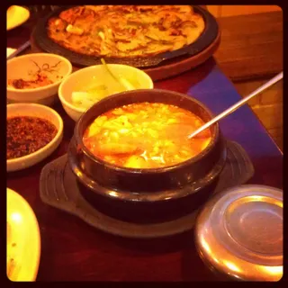 T3. Seafood Tofu Soup