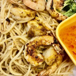 FR5. Garlic Noodle with BBQ Shrimp $14.95