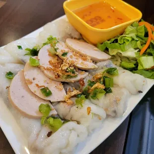 Banh cuon (Steamed rice rolls)