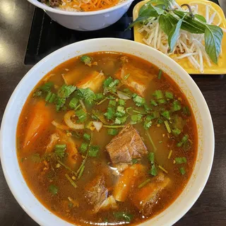 NS07. Beef Stew Noodle Soup / / H tiu b kho
