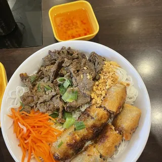 BN3. BBQ Beef w/ Vermicelli / / Bn b nng