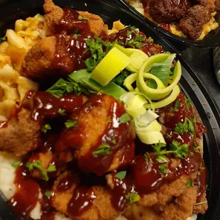 food, chicken wings and fried chicken