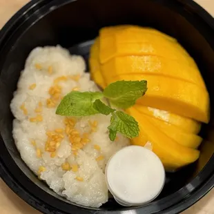 Mango Mango with Sticky Rice