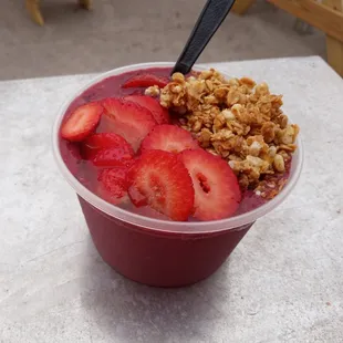 Smoothie bowl 
Fresh organic  and made to oder