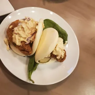 fried chicken bao buns