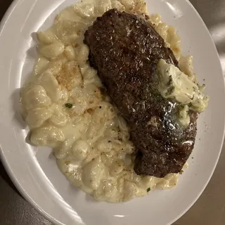 three cheese mac 'n cheese