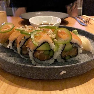 Double Salmon Maki Roll