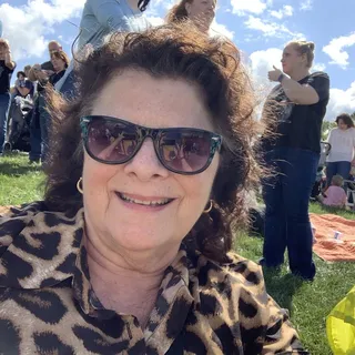 Rosanne R.