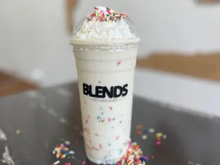 Blends at Lake Mary