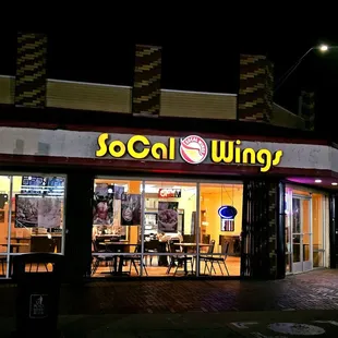 Exterior of SoCal Wings