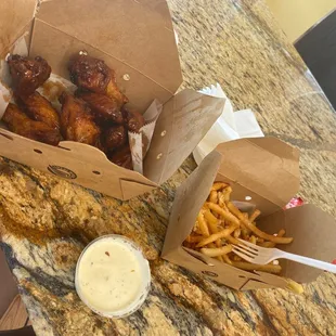 chicken wings and fried chicken, food