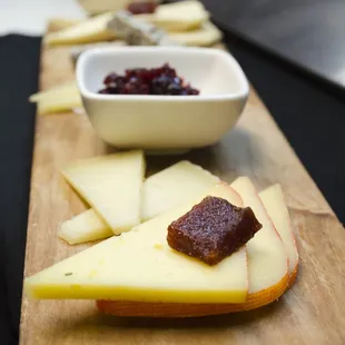 QUESOS | Chef's selection of Spanish cheeses, assorted pairings