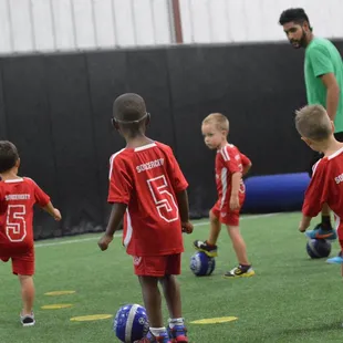 Lil Kickers #soccerforkids #indoorsoccer #18monthsto9yearsold