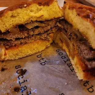 Hamburger with grilled onions