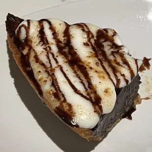 Social&apos;s take on S&apos;mores that has you begging for more.
