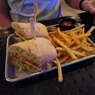 Cali Chicken Sandwich