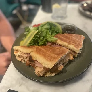 CHICKEN CUBAN