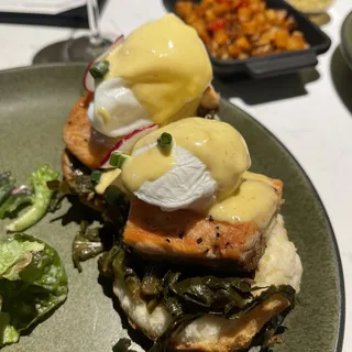EGGS ROYALE