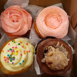 Top: Strawberry &amp; Pink Champagne  Bottom: Vanilla &amp; German Chocolate