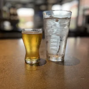 Siesta Cerveza, Mexican lager from Welltown Brewery Tulsa, OK. Nice 4oz pour so it doesn't get warm.