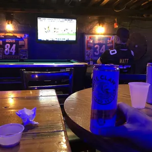 White claw and Steelers