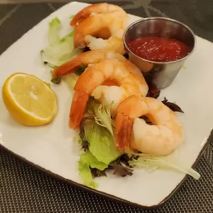 Delicious &amp; HUGE Shrimp Cocktail