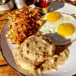 Biscuits &amp; Buttermilk Biscuit &amp; Red Eye Sausage Gravy w/ eggs and hash browns