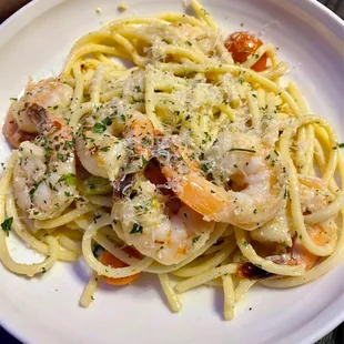 Garlic shrimp pasta