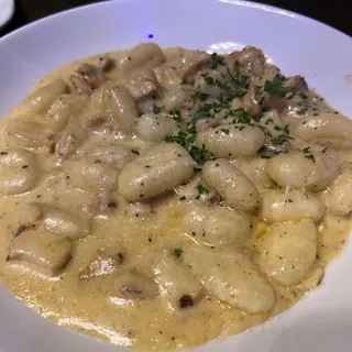 CHICKEN ALFREDO