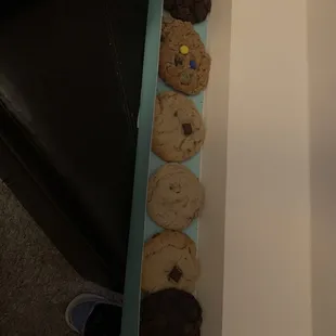 6 cookies