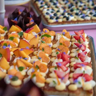 food, dough desserts, donuts