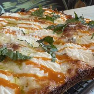 4 cheese with buffalo drizzle