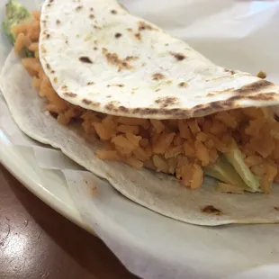 Taco de Aguacate con Arroz
