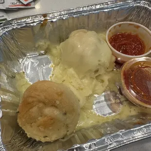 Garlic knots cheesy