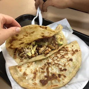 Baleadas con pollo, November 2022. Deliciosas!!!