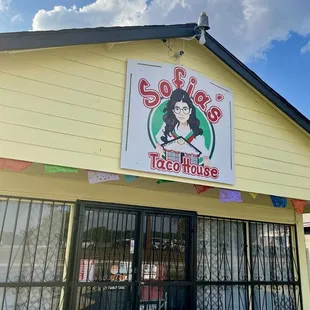 Different name but same great food!!!