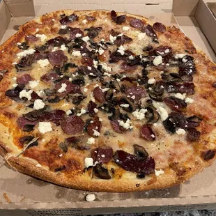 Balkan Pizza