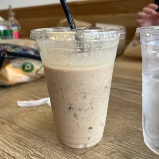 BANANA &amp; DATE SMOOTHIE
