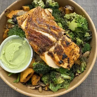Customizable salmon bowl