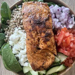 Signature Salad w/ grilled salmon
