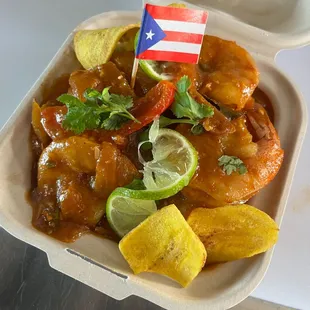 Mofongo Con Camarón. 
Shrimp Mofongo