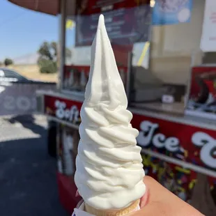 Soft serve ice cream