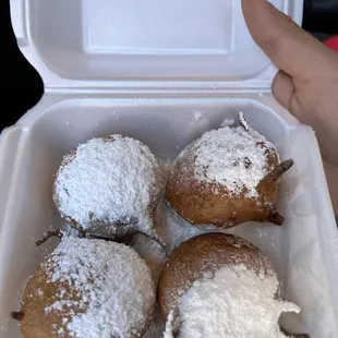 Fried Oreos with powdered sugar