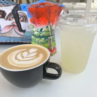 cafe con leche and classic lemonade