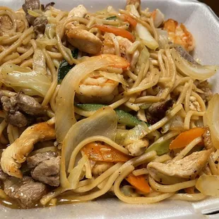 Combo Lo Mein