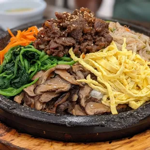 Hot stone bowl bibimbap - beef