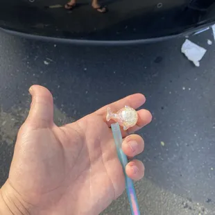 $5 pen that breaks in one hour