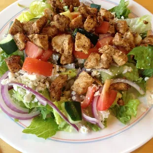 Delicious Greek salad with chicken.